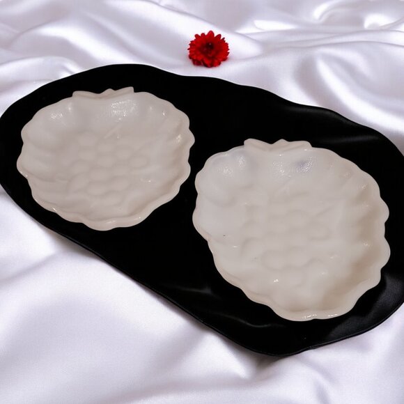 Vintage Hazel Atlas Milk Glass Strawberry Grape Candy Trinket Dishes – Set of 2 - Picture 1 of 13